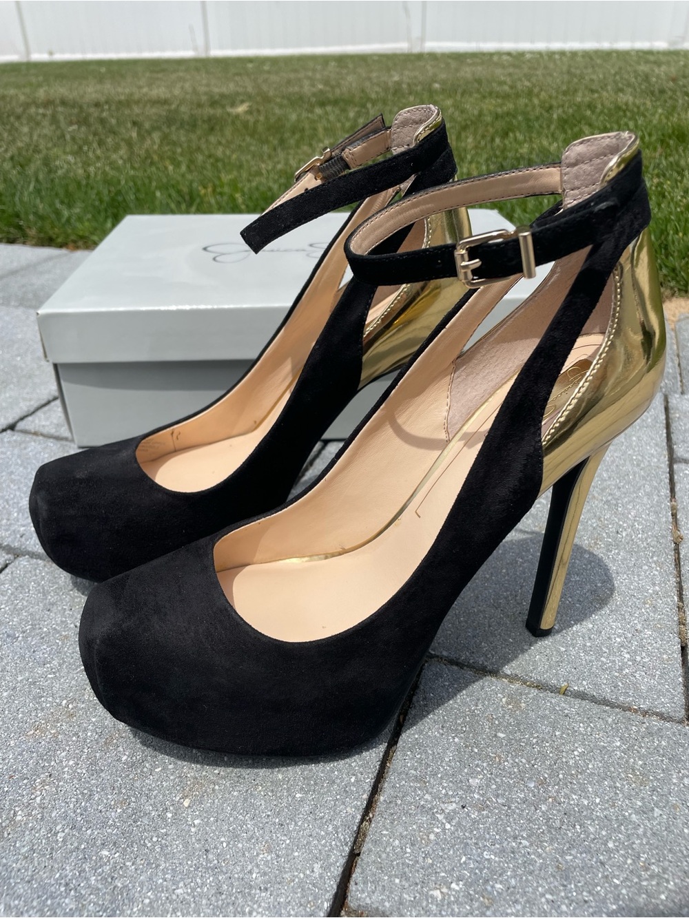 Women’s Jessica Simpson Black Suede Platform Heels with Gold Metallic Back 8